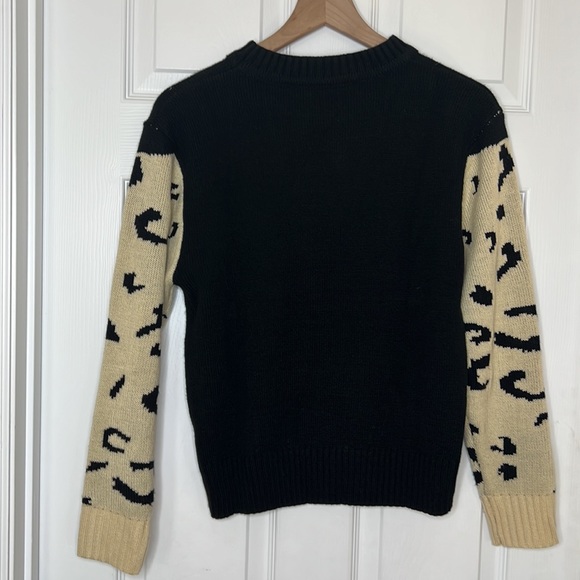 Unique Vintage Leopard Sleeve Sweater, Black and Cream - Picture 5 of 5